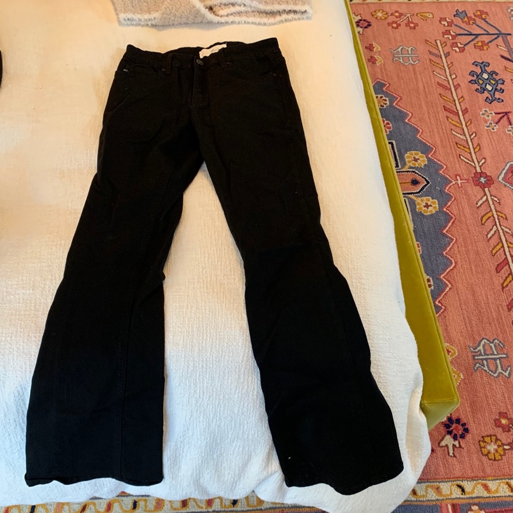 black flat jeans